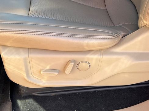 Used 2021 Ford F250 Lariat w/ Lariat Ultimate Package image 11