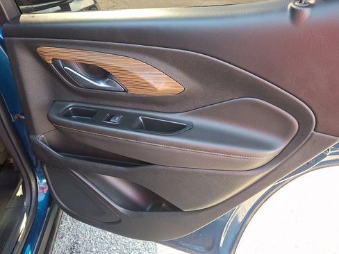 Used 2020 GMC Terrain SLE w/ Driver Convenience Package image 13