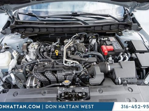 Used 2024 Nissan Altima 2.5 SV image 38