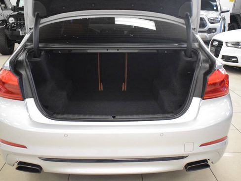 Used 2018 BMW 540i image 25