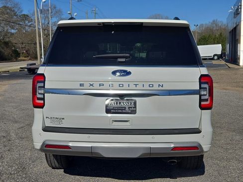 Used 2024 Ford Expedition Platinum image 7