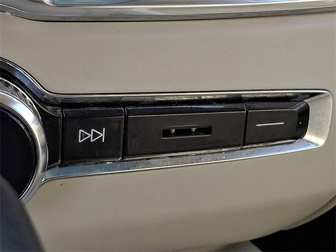 Used 2019 Volvo XC60 T5 Inscription image 26