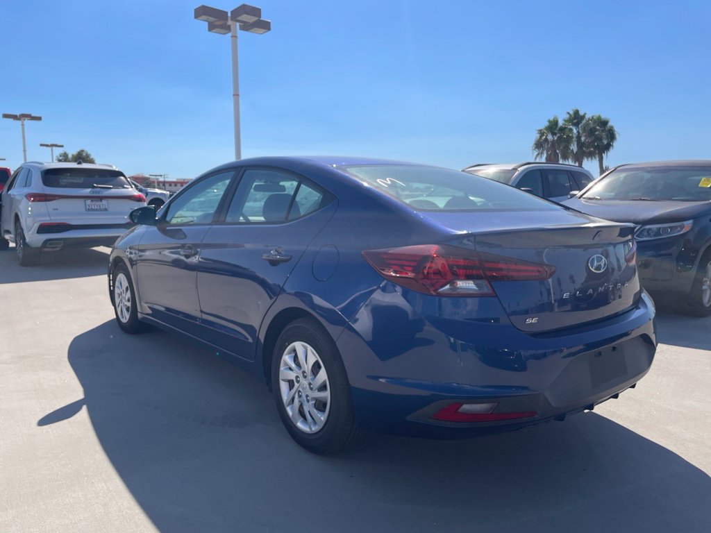Used 2020 Hyundai Elantra SE FWD image 4