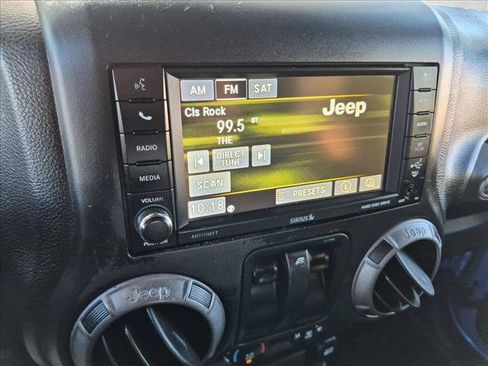 Used 2015 Jeep Wrangler Sport AWD/4WD image 19