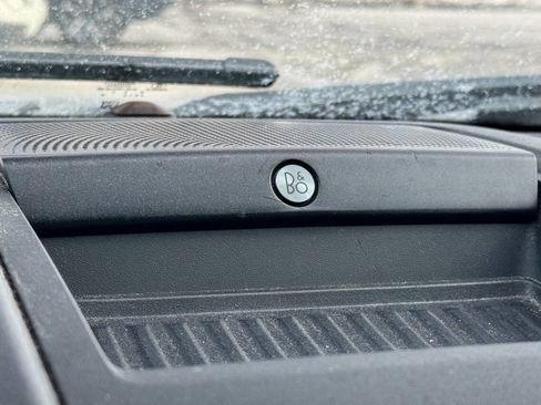 Used 2018 Ford F150 Lariat w/ Equipment Group 501A Mid image 25