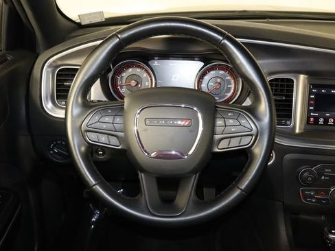 Used 2021 Dodge Charger SXT RWD image 7
