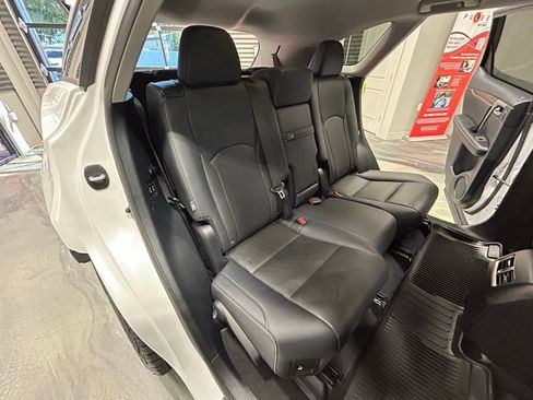 Used 2021 Lexus RX 350L Premium w/ Premium Package image 6