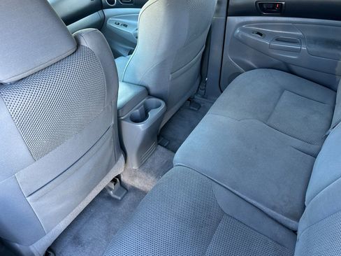 Used 2011 Toyota Tacoma PreRunner w/ TRD Off-Road Pkg w/JBL Audio image 12