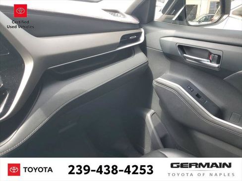 Certified 2020 Toyota Highlander XLE FWD image 36