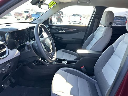 Used 2024 Chevrolet TrailBlazer LT image 20