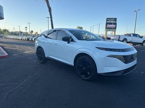 Used 2025 Nissan Murano SV image 5