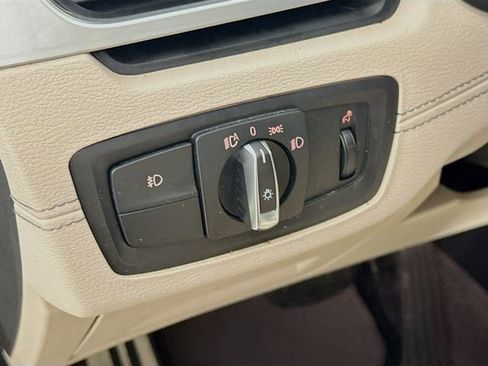 Used 2021 BMW X1 xDrive28i w/ Convenience Package image 12