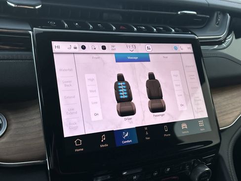 New 2025 Jeep Grand Cherokee Summit image 20