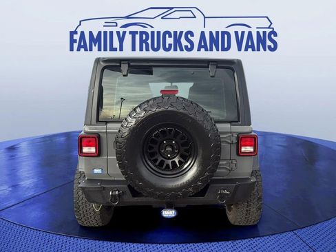 Used 2020 Jeep Wrangler Unlimited Sport image 4