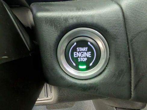 Used 2022 Chevrolet Tahoe Z71 w/ Luxury Package image 20