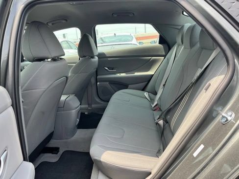 New 2026 Hyundai Elantra Sport FWD image 18