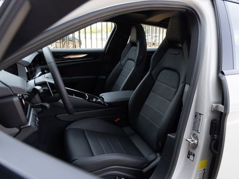 New 2026 Porsche Panamera 4 image 5