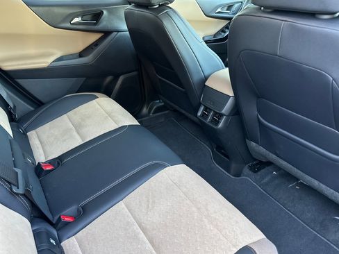 Used 2026 Chevrolet Equinox ACTIV image 18