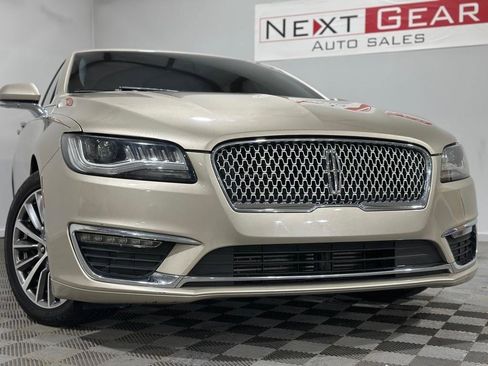 Used 2017 Lincoln MKZ Premiere image 4