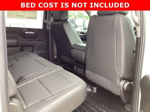 New 2025 GMC Sierra 3500 Pro w/ Convenience Package image 17
