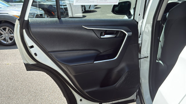 Certified 2025 Toyota RAV4 XLE AWD/4WD image 20