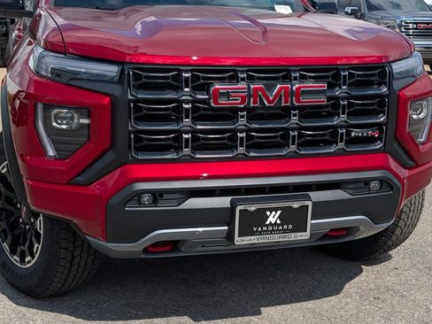 New 2026 GMC Canyon AT4 AWD/4WD image 9