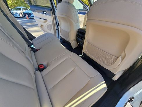 New 2025 Jeep Grand Cherokee Limited image 12