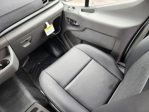 New 2026 Ford Transit 250 148 Medium Roof image 15