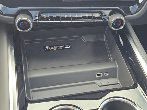 New 2026 Chevrolet Tahoe High Country image 36