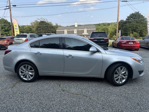 Used 2015 Buick Regal Premium w/ Experience Buick Package AWD/4WD image 6