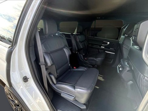 New 2026 Ford Expedition Platinum w/ Stealth Performance Package image 10