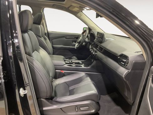 Used 2023 Honda Pilot Touring image 19