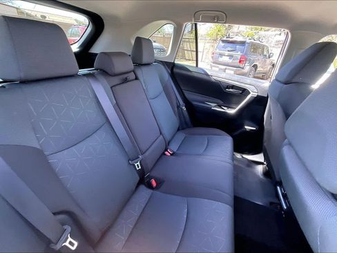 Used 2024 Toyota RAV4 XLE image 19