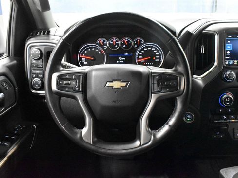 Used 2020 Chevrolet Silverado 1500 LT AWD/4WD image 7