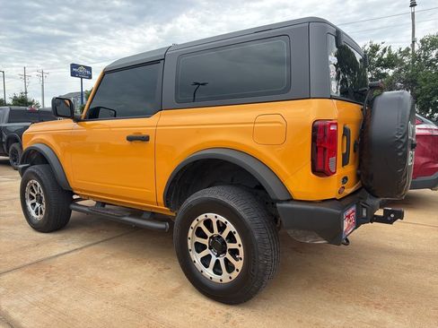 Certified 2022 Ford Bronco 2-Door AWD/4WD image 4