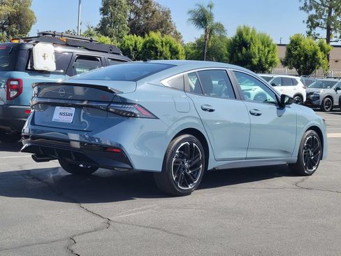 New 2026 Nissan Sentra SR w/ Floor Mat Package FWD image 2