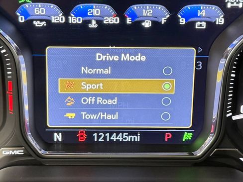 Used 2021 GMC Yukon SLT w/ SLT Luxury Plus Package AWD/4WD image 21