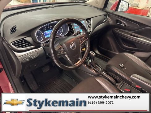 Used 2019 Buick Encore Preferred image 30