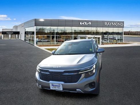 Certified 2024 Kia Seltos S FWD image 7