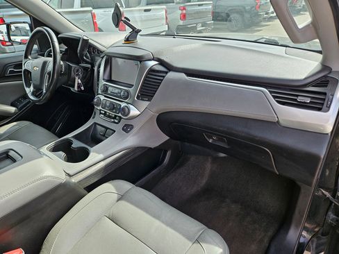Used 2015 Chevrolet Suburban LT AWD/4WD image 32
