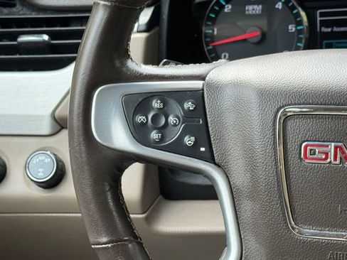 Used 2018 GMC Yukon SLT AWD/4WD image 26