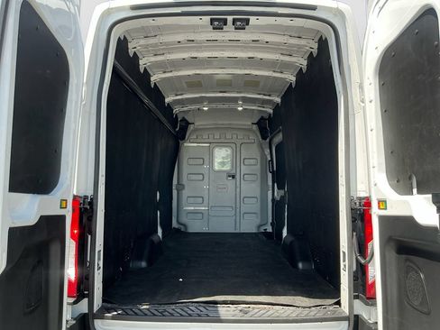Used 2023 Ford Transit 250 148 High Roof Extended w/ Load Area Protection Package RWD image 17