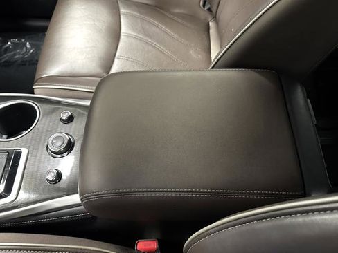 Used 2019 INFINITI QX60 Luxe w/ Essential Package image 21