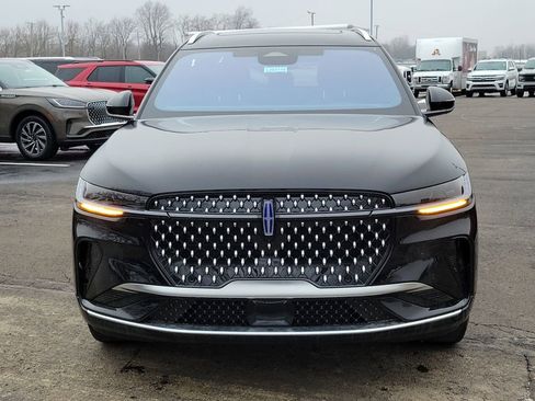 New 2026 Lincoln Nautilus Reserve image 2