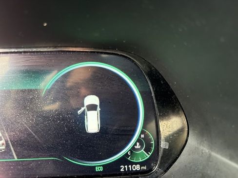 Used 2022 Hyundai Palisade Limited w/ Winter Package image 10