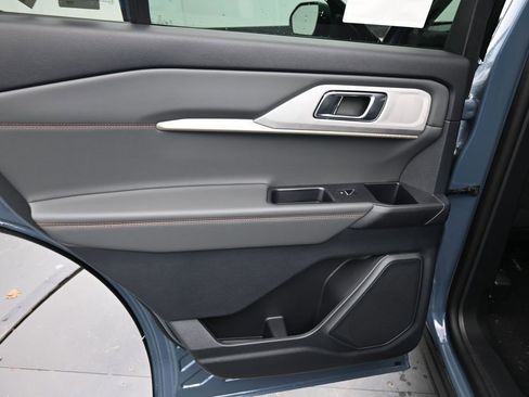 New 2026 Ford Explorer Active AWD/4WD image 21