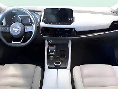 Used 2023 Nissan Rogue SL w/ SL Premium Package image 19