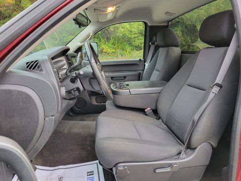 Used 2014 GMC Sierra 2500 SLE w/ Snow Plow Prep Package image 16