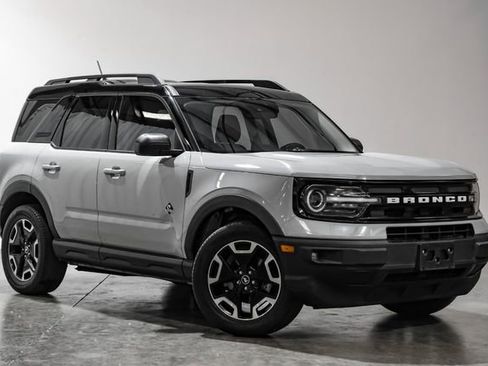 Used 2021 Ford Bronco Sport Outer Banks w/ Outer Banks Package (96D) AWD/4WD image 9