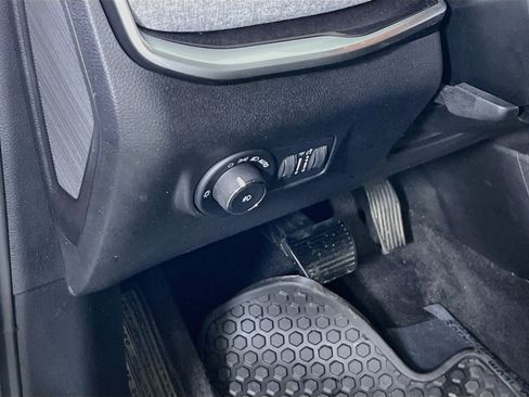 Used 2023 Jeep Compass Latitude w/ Convenience Group AWD/4WD image 10
